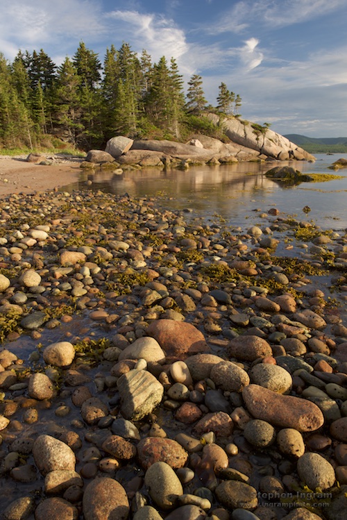 Rock outcrop at Ingonish Beach, Cape Breton Island, Nova Scotia, CAN